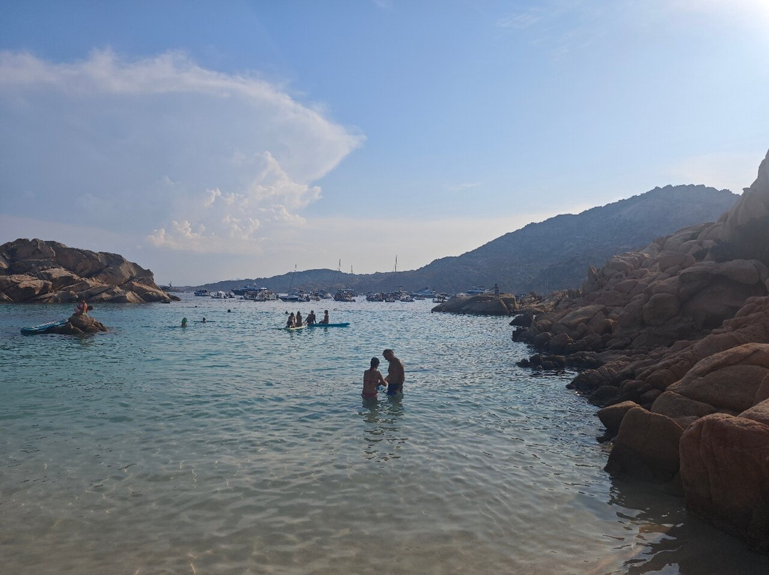 Spiaggia di Cala Coticcio-拉马达莱娜必去景点