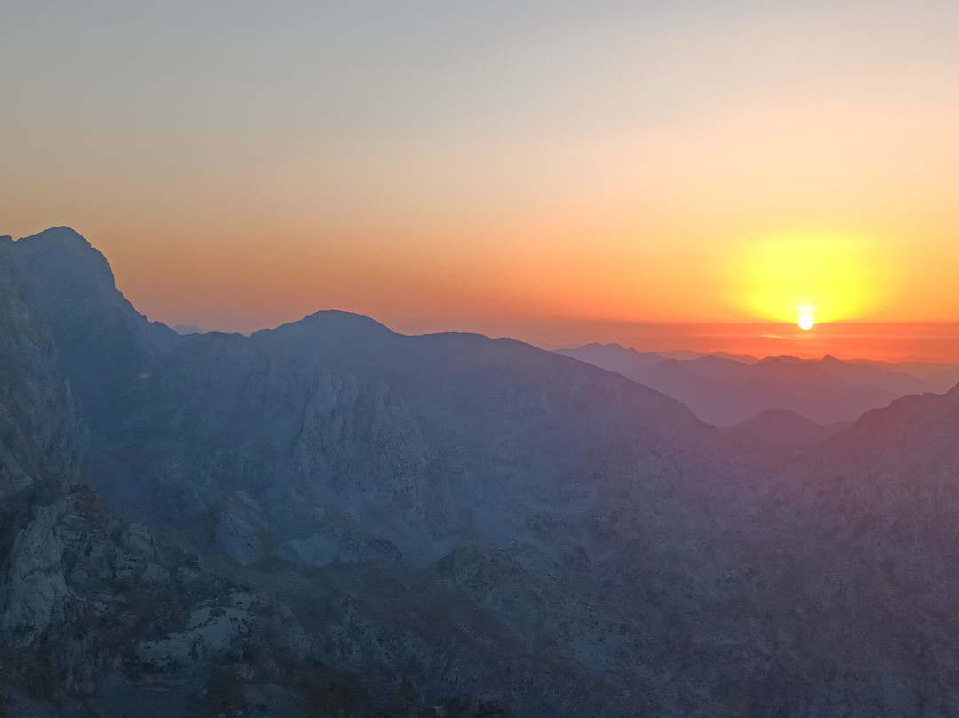 SERONDASTURIAS-Pola de Siero必去景点