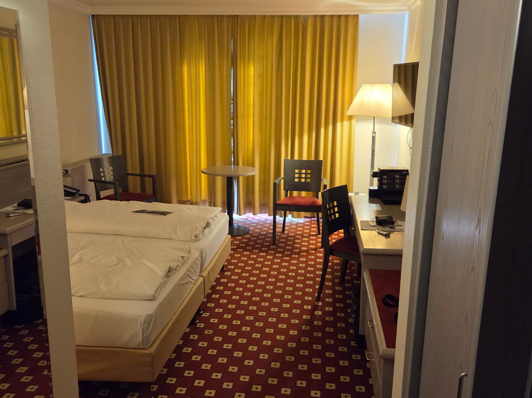 巴特阿罗尔森迎宾城市主图