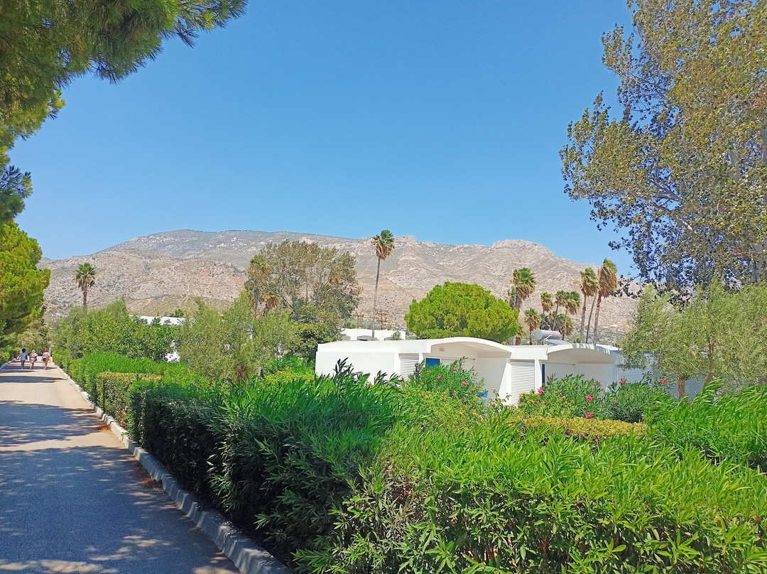 Kinetta Beach Hotel主图