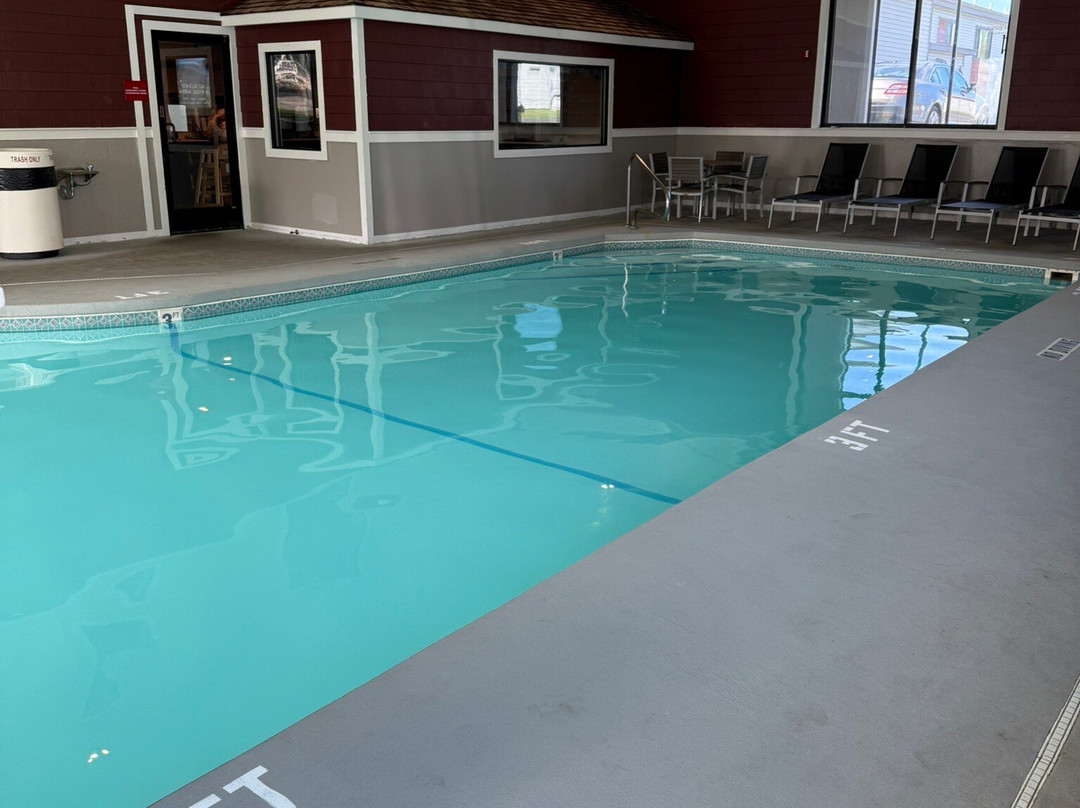 Budget Host Inn & Suites主图