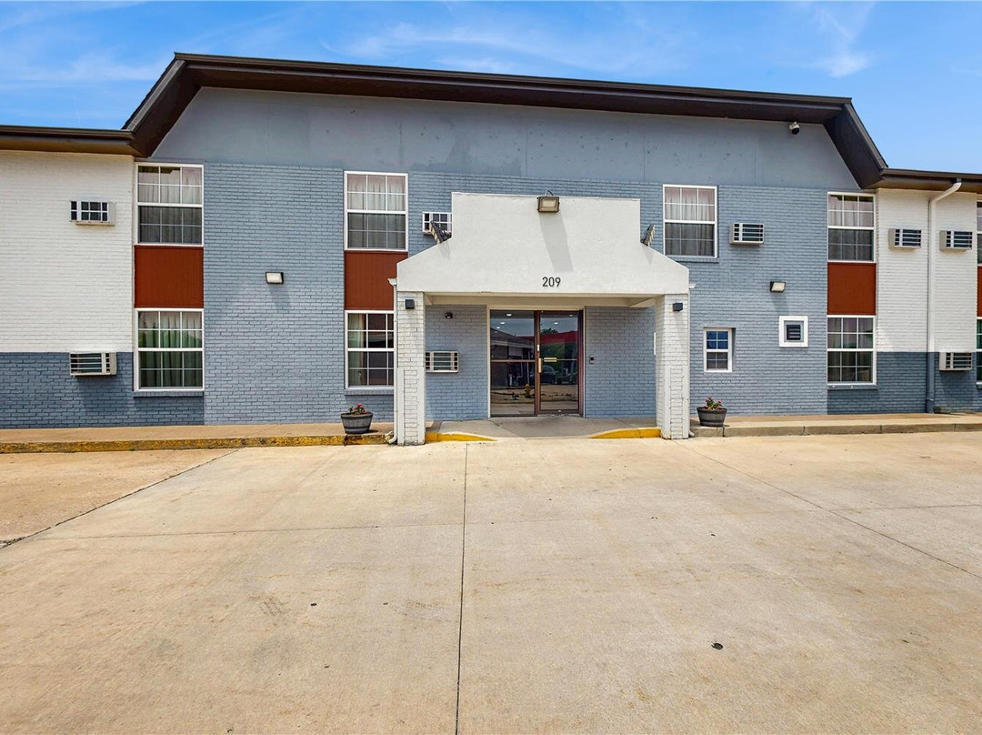 Red Lion Inn & Suites Olathe Kansas City