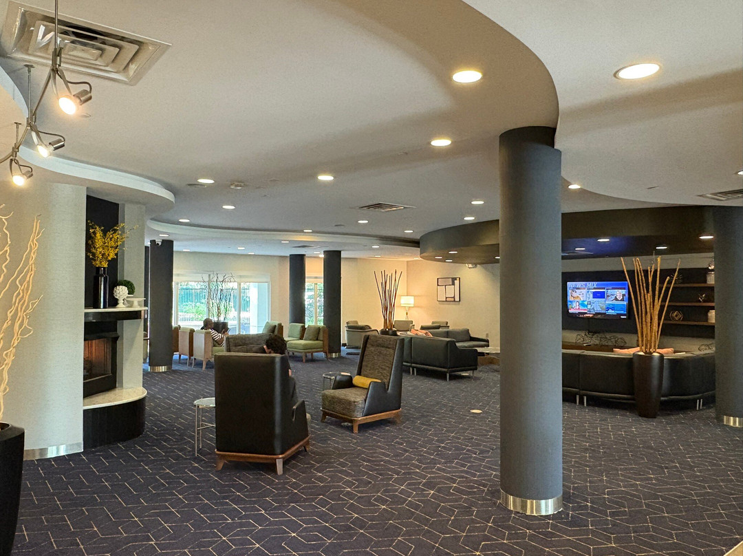 爱迪生伍德布里奇万怡酒店主图