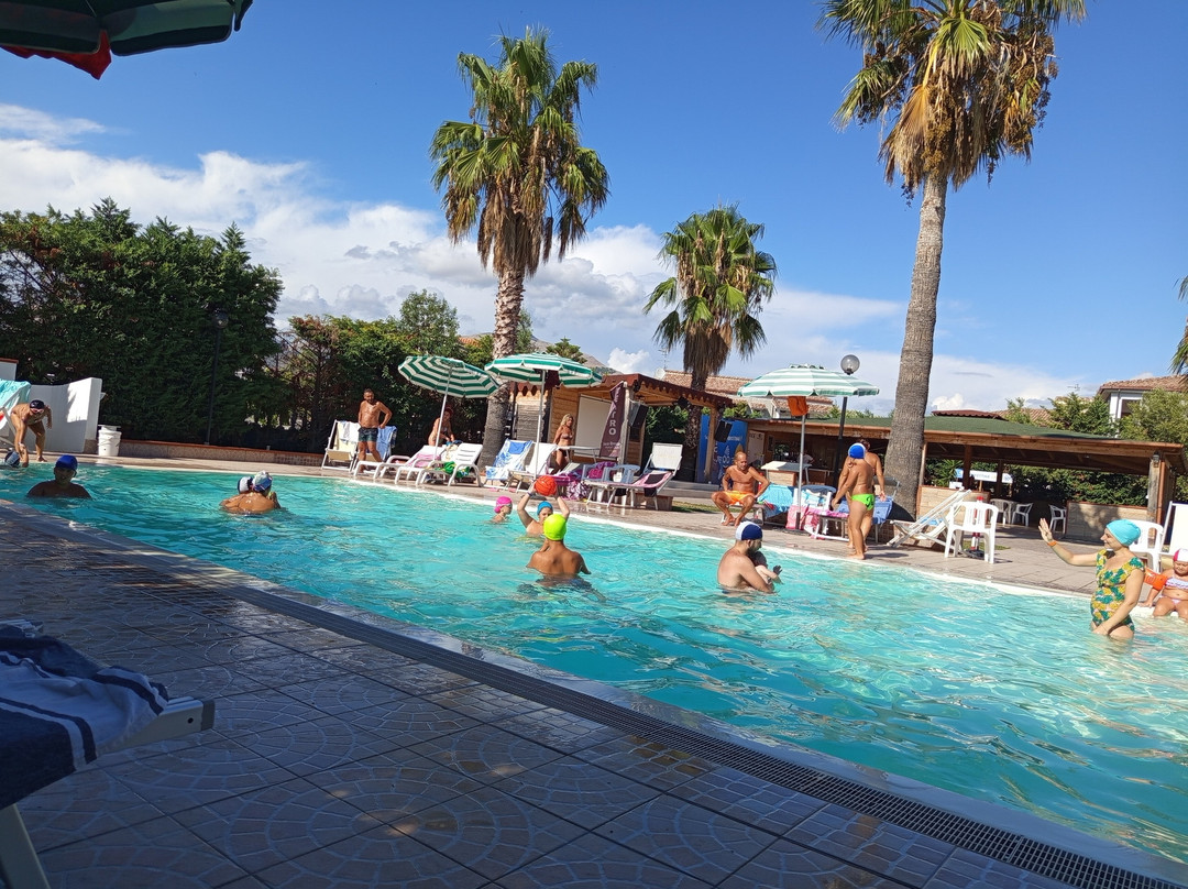 Sea Breeze Hotel Club主图