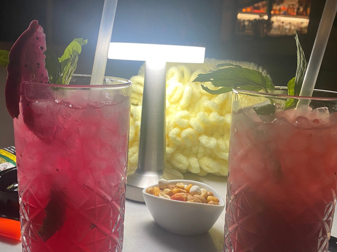 Astra Cocktail Bar-Lourdata必去景点