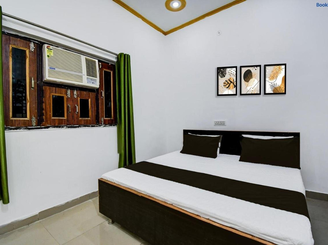 Hotel O The Aadvan Palace