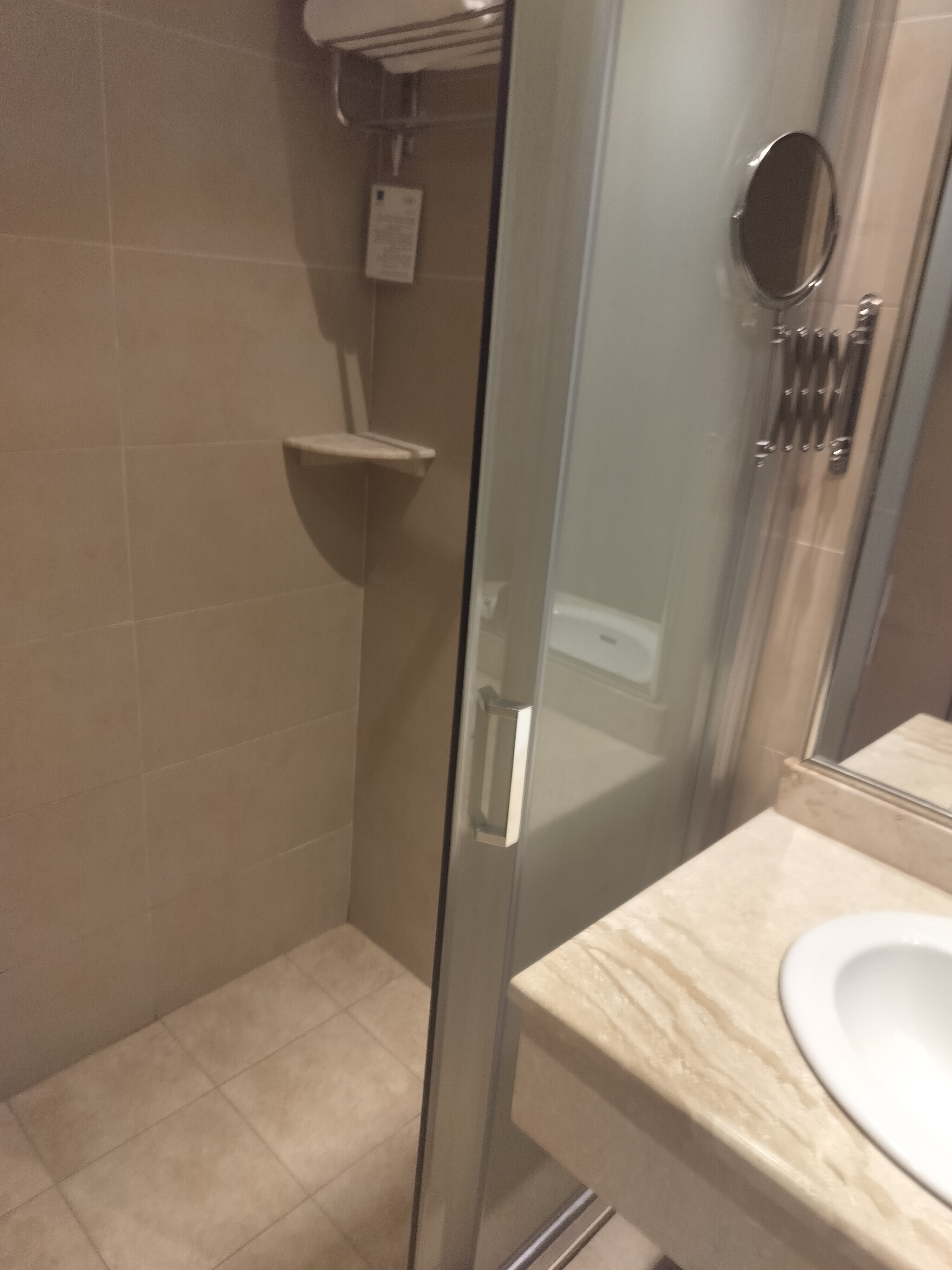 托莱多安曼酒店-浴室