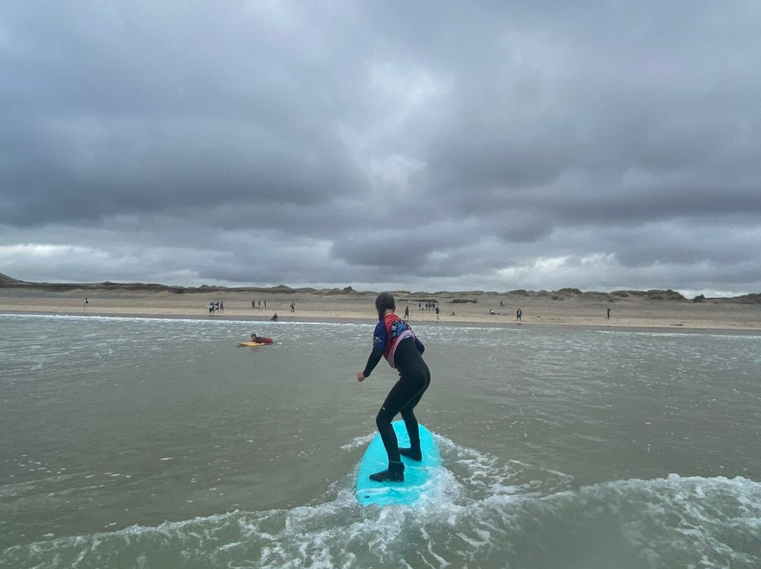 Gwithian Academy of Surfing-Hayle必去景点