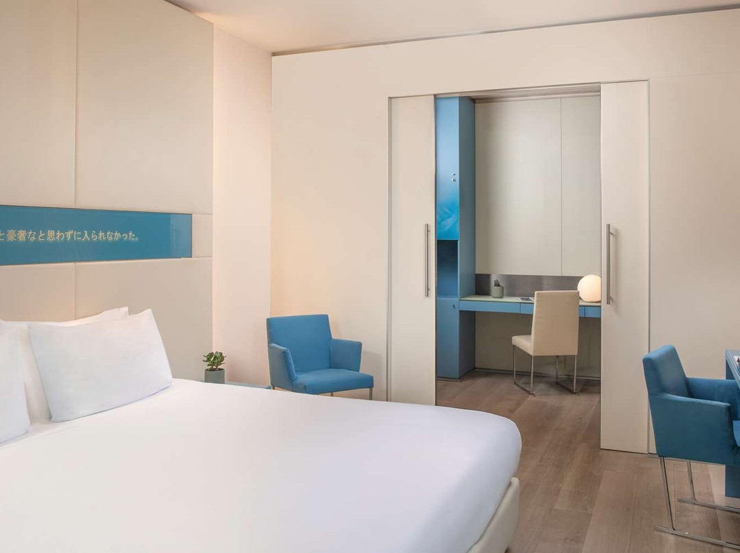 乌纳伯罗格纳酒店主图