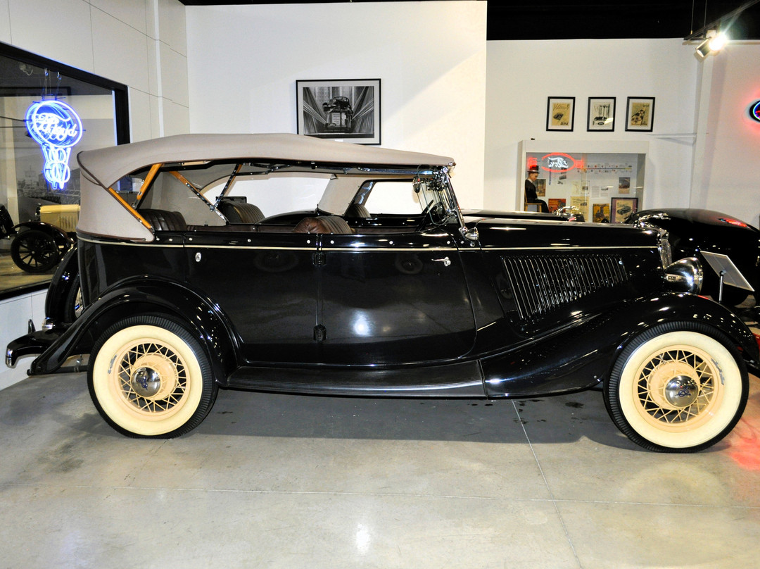 Early Ford V-8 Foundation & Museum-Auburn必去景点