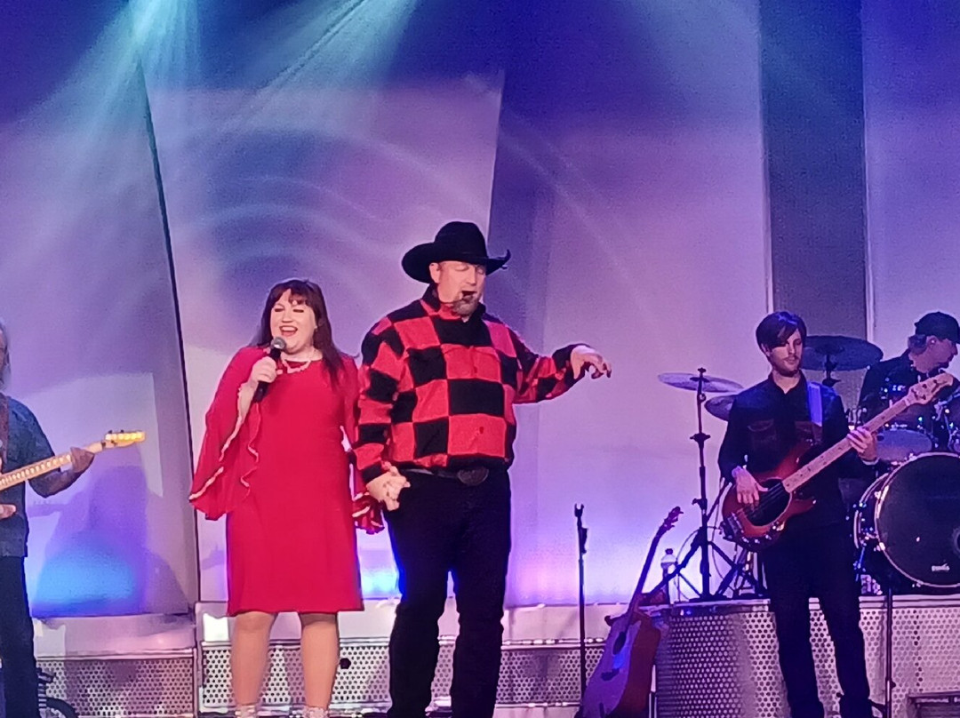 A Garth Tribute-布兰森必去景点