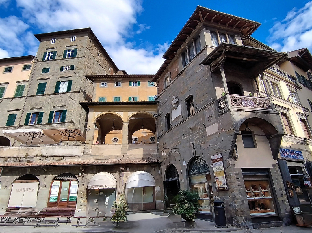 共和广场-科尔托纳必去景点