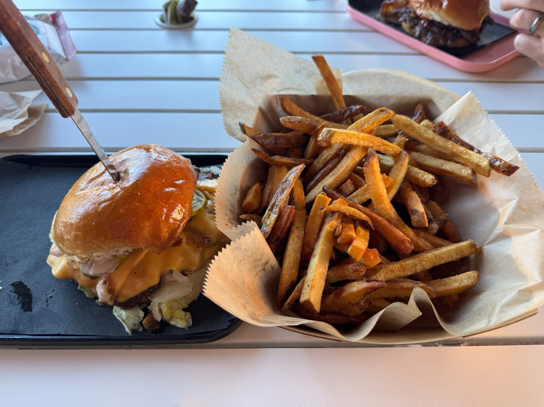 Oakwood Proper Burgers