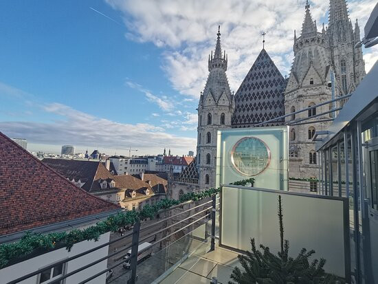 史蒂芬广场酒店主图