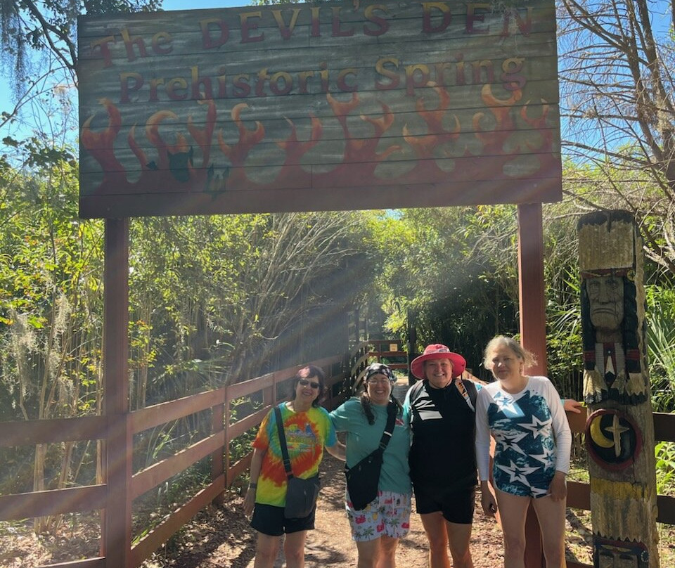 Devil's Den-Williston必去景点