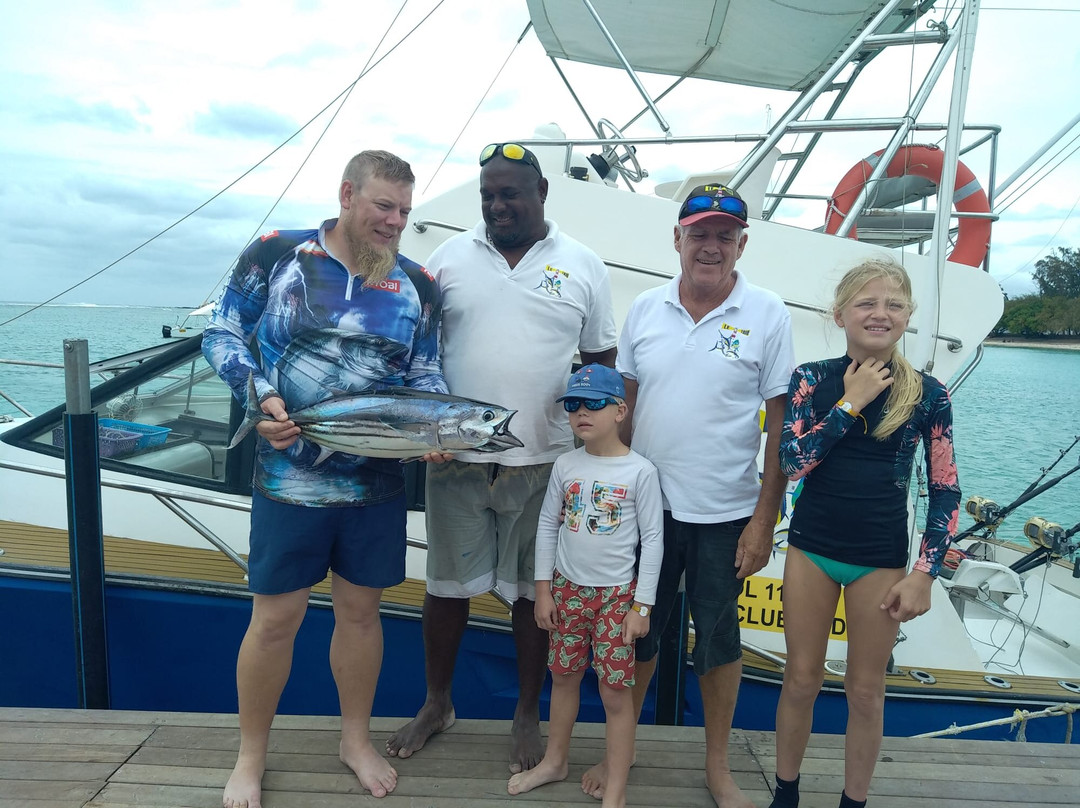 Le Trio Fishing-阿尔比恩必去景点