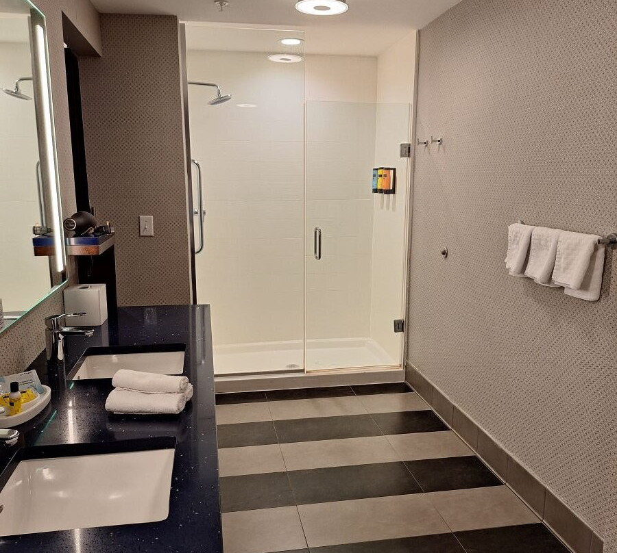 Glō Best Western  Savannah-gateway I-95主图