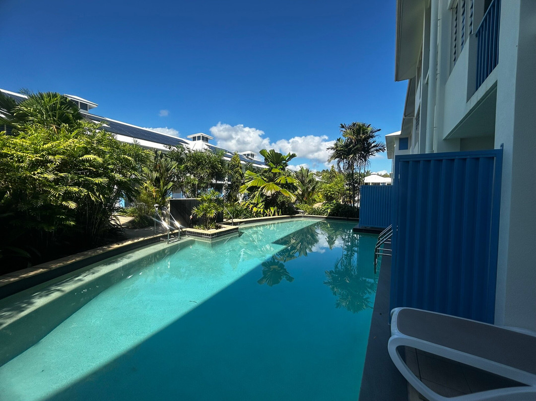 盛橡泻湖酒店主图