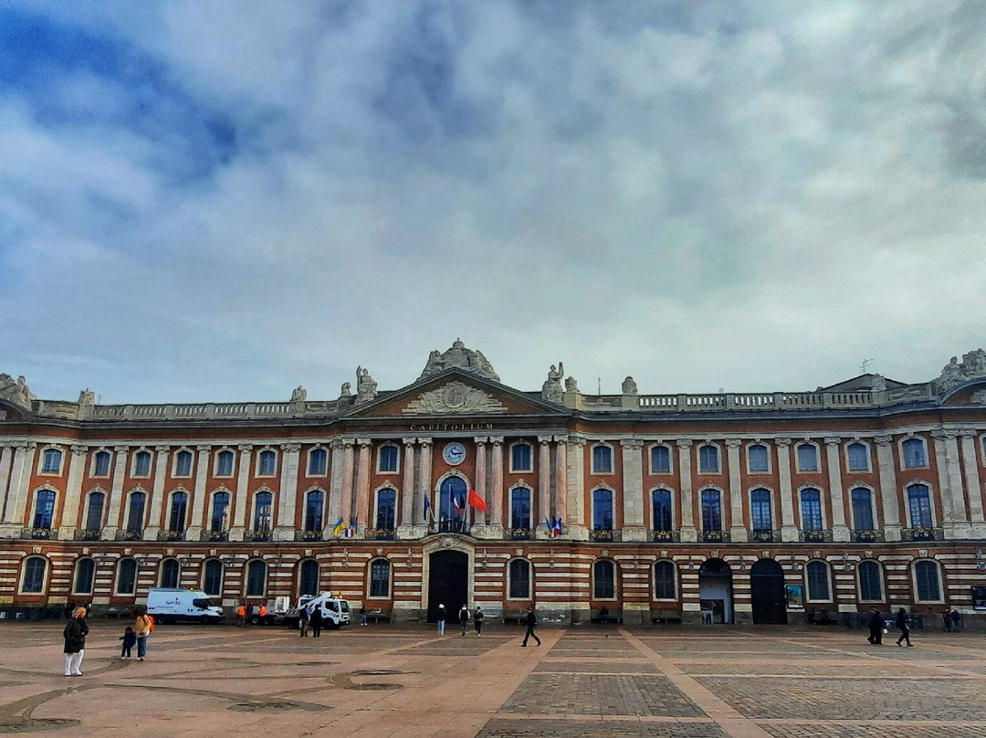 图卢兹市政厅广场-图卢兹必去景点