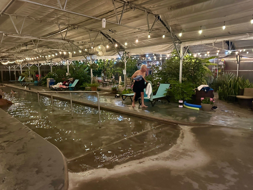 Sand Dunes Recreation Hot Springs Pool-Hooper必去景点