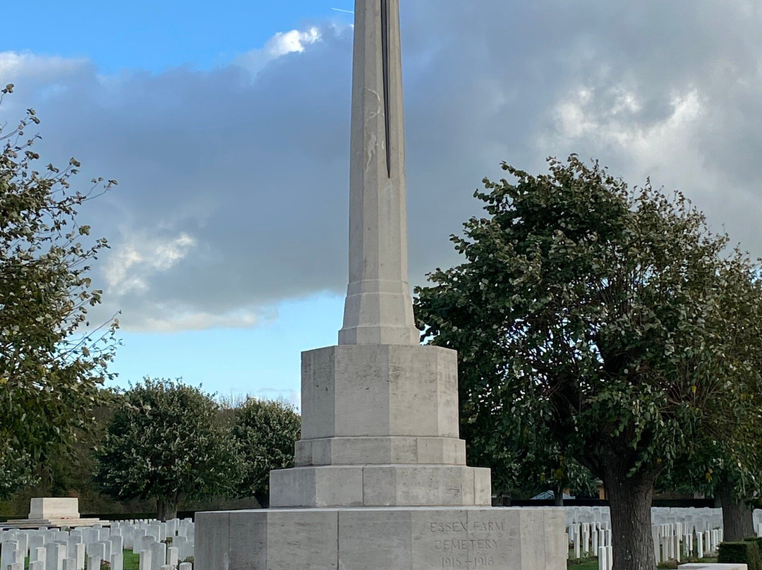 Essex Farm Cemetery-伊普尔必去景点