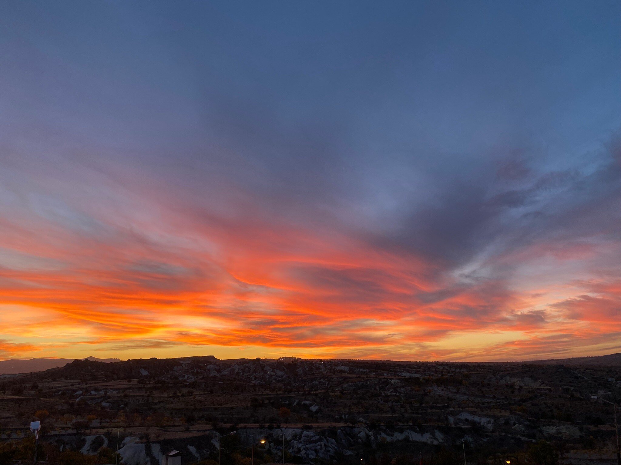 Acropolis Cave Suite-官方