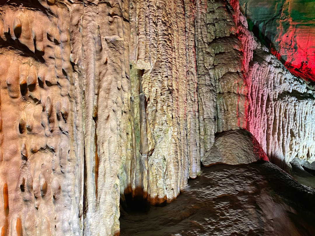Howe Caverns-Howes Cave必去景点