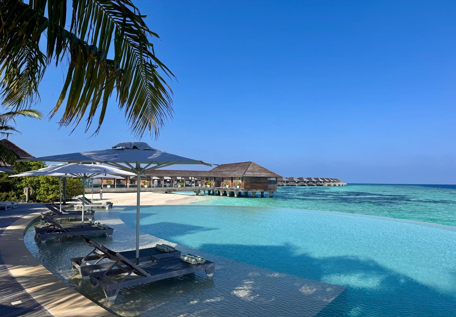 胡拉瓦尔西岛度假村-浴室