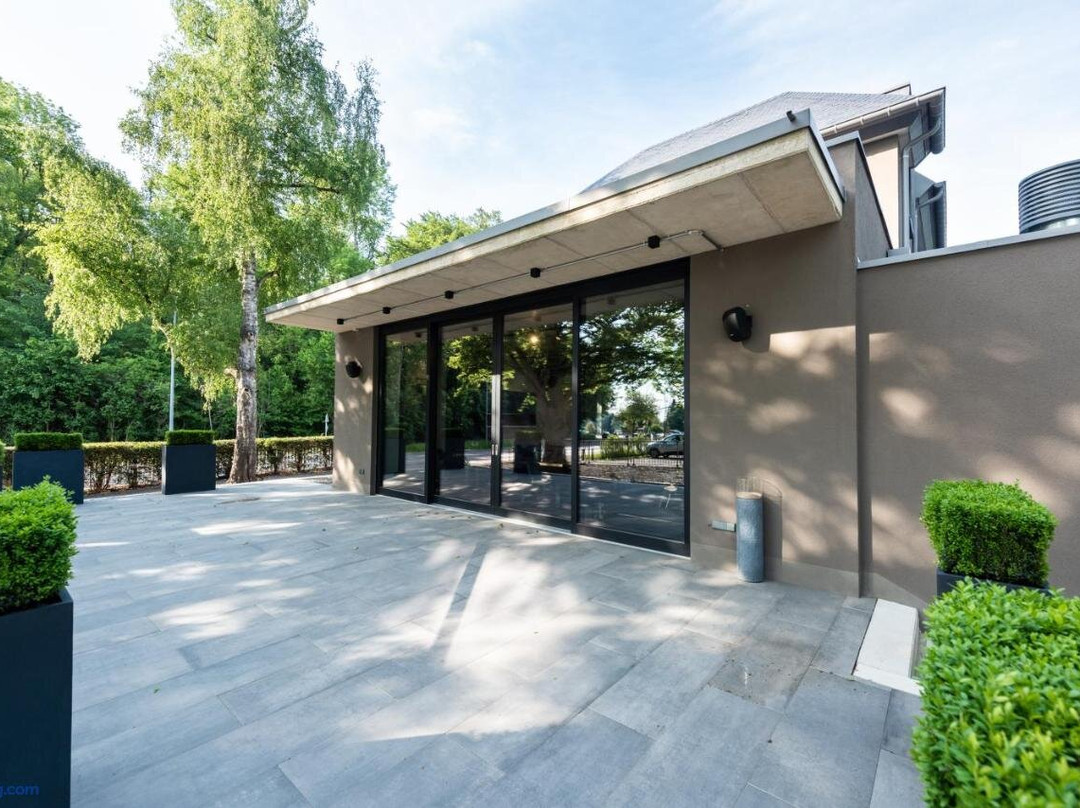 Airfield Restaurant & Living