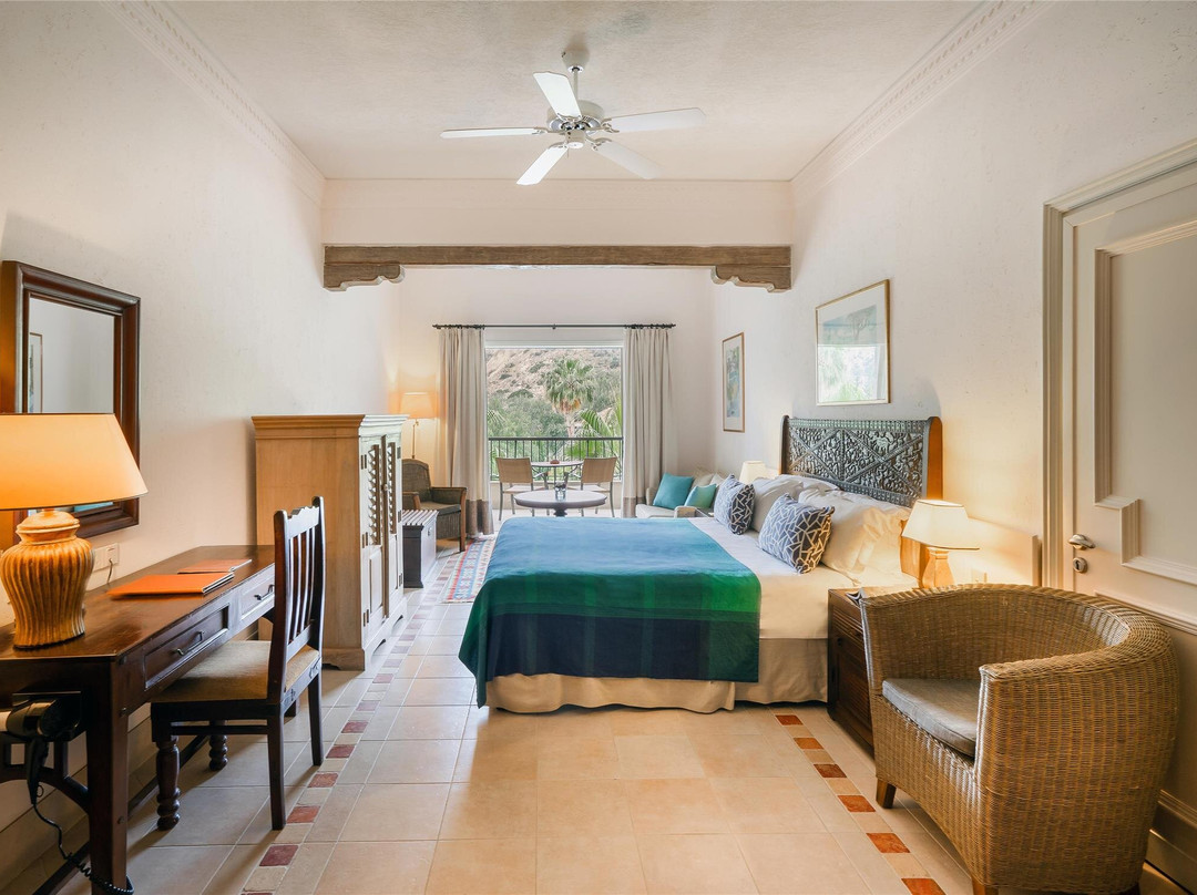 Columbia Beach Resort Pissouri主图