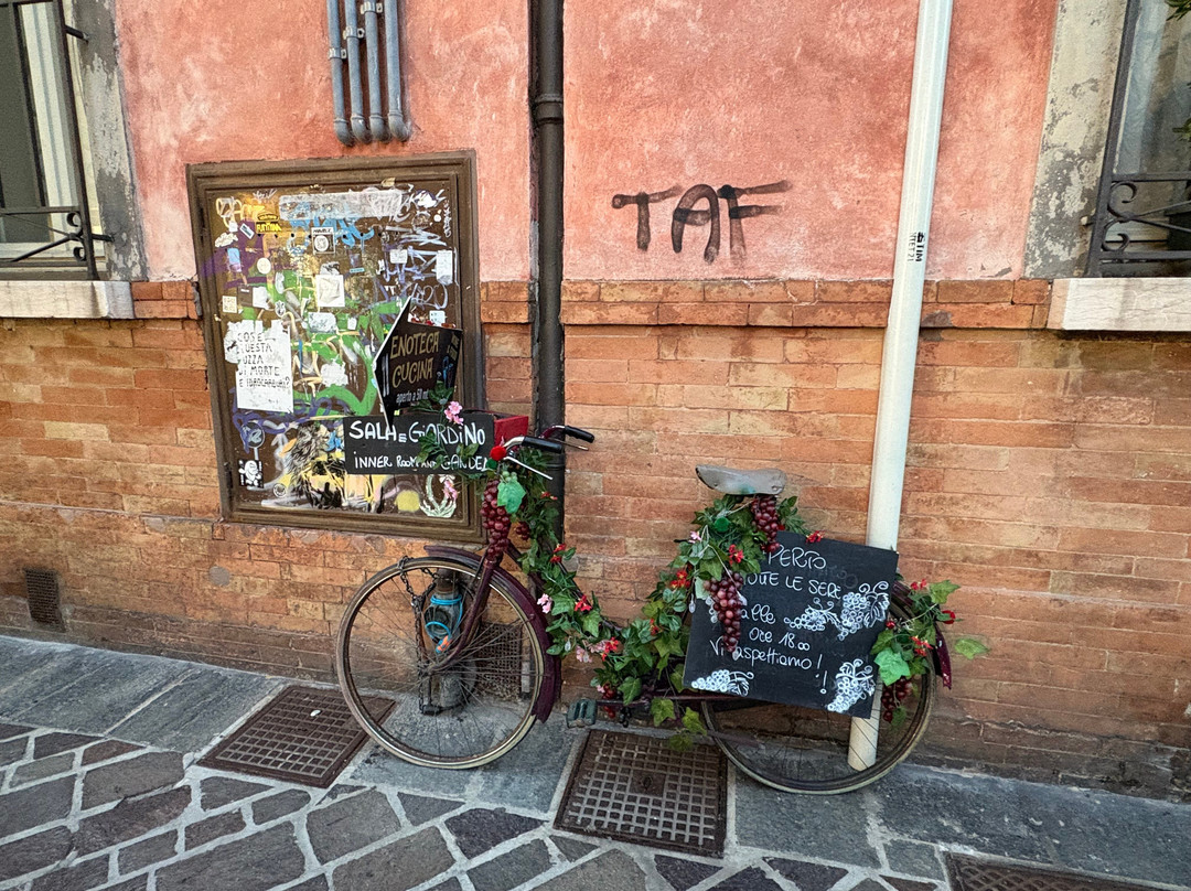 Mosaic Art School "Luciana Notturni"-拉韦纳必去景点