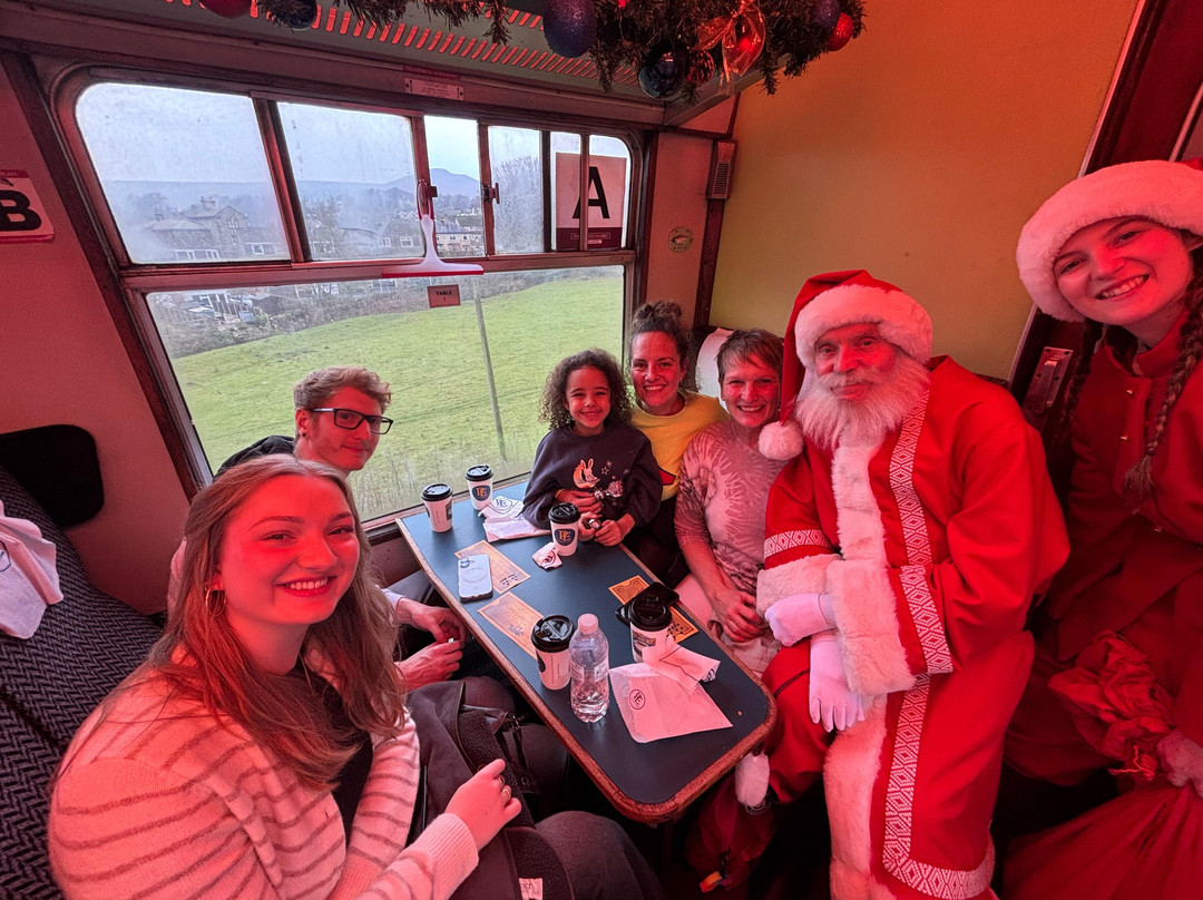 Embsay & Bolton Abbey Steam Railway-Bolton Abbey必去景点