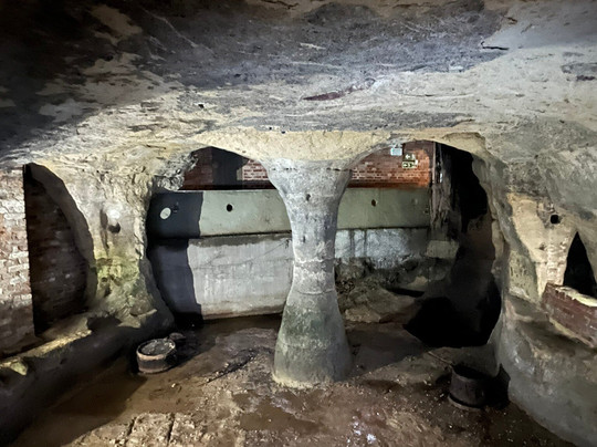 洞穴城-诺丁汉必去景点