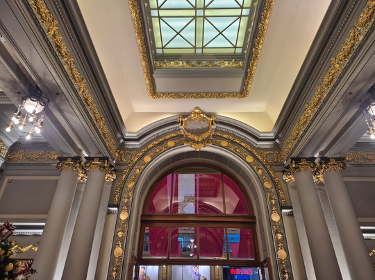 Shopping Stadsfeestzaal-安特卫普必去景点