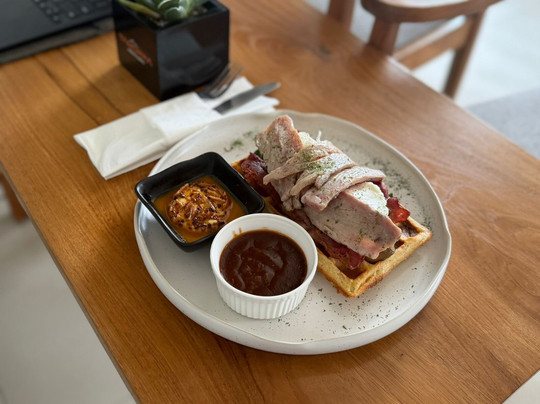 Tamorra Coffee and Eatery