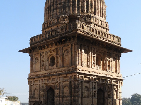Chhatris Cenotaphs-欧恰必去景点