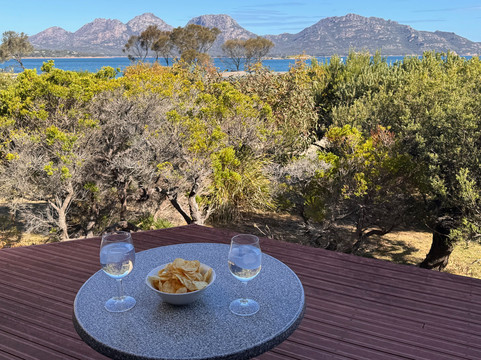 海湾边缘度假村主图