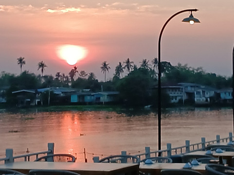 卡拉南河畔度假村主图
