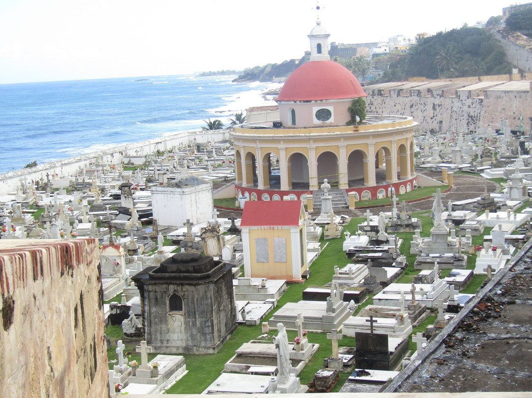 Santa Maria Magdalena de Pazzis Cemetery-圣胡安必去景点