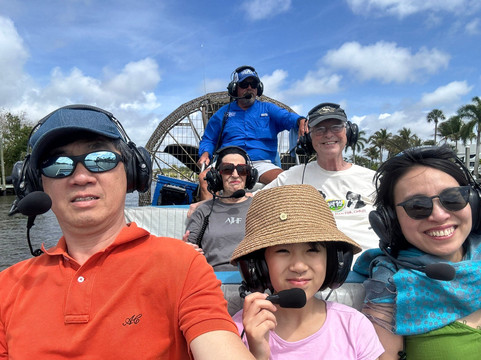 Everglades City Airboat Tours-大沼泽地必去景点