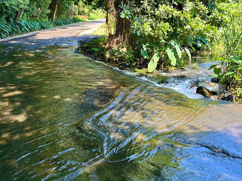 Tour des Roches-圣保罗必去景点