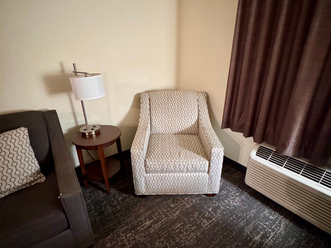 鹅卵石套房酒店-纽波特主图