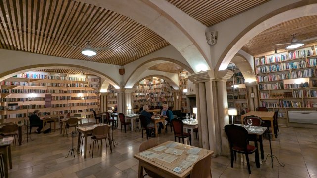 文人奥比多斯旅馆-官方