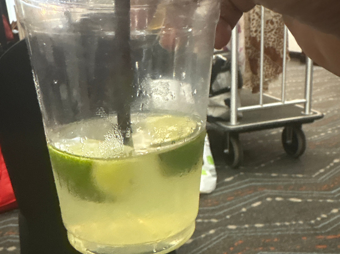 斯托布里奇亚特兰大75号州际公路假日酒店主图