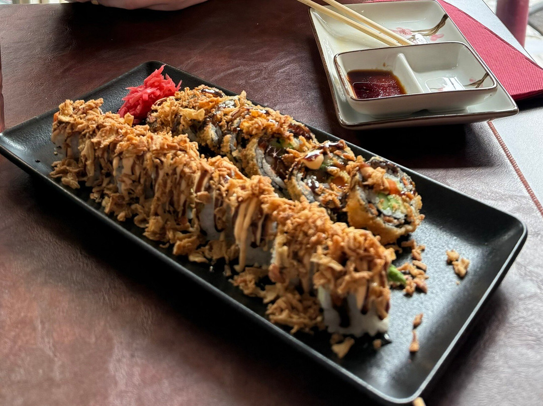 Tenzin Sushi & Momo