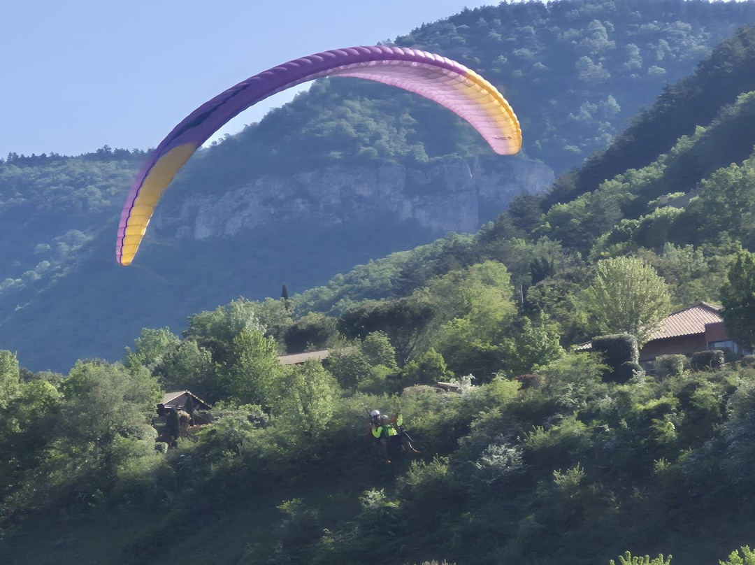 Fly Millau Parapente-米约必去景点