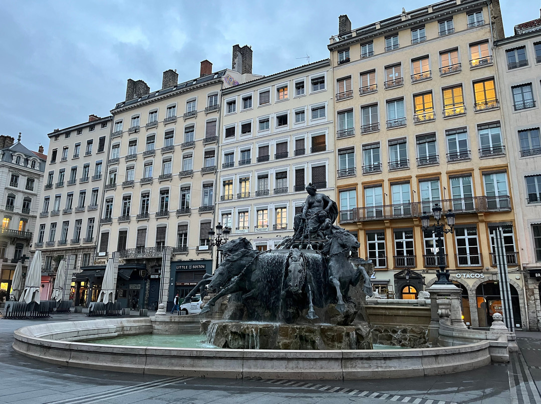 Place des Terreaux-里昂必去景点