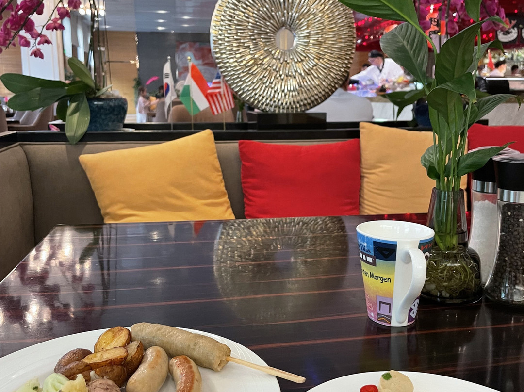 上海浦东华美达大酒店主图