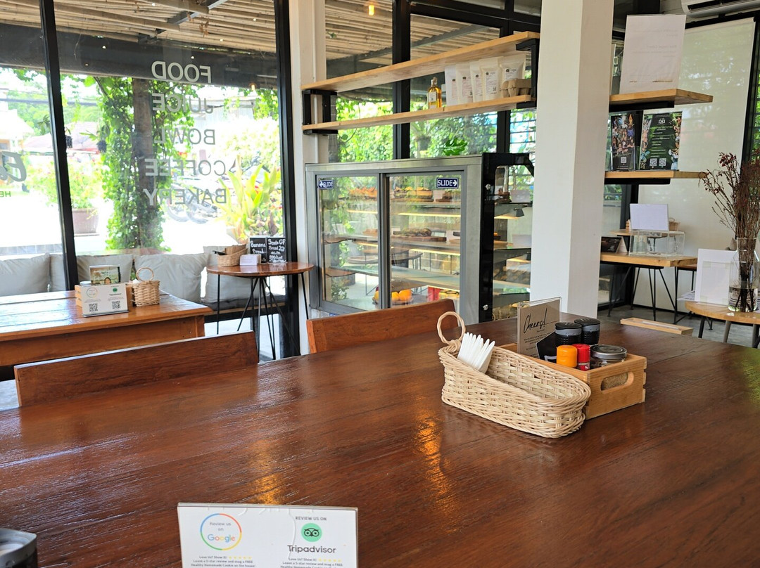 EatWise Cafe Pasak