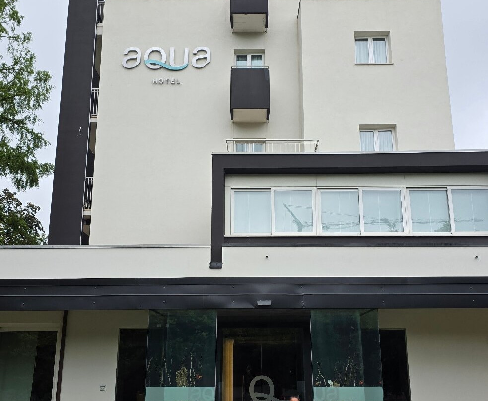阿夸酒店主图